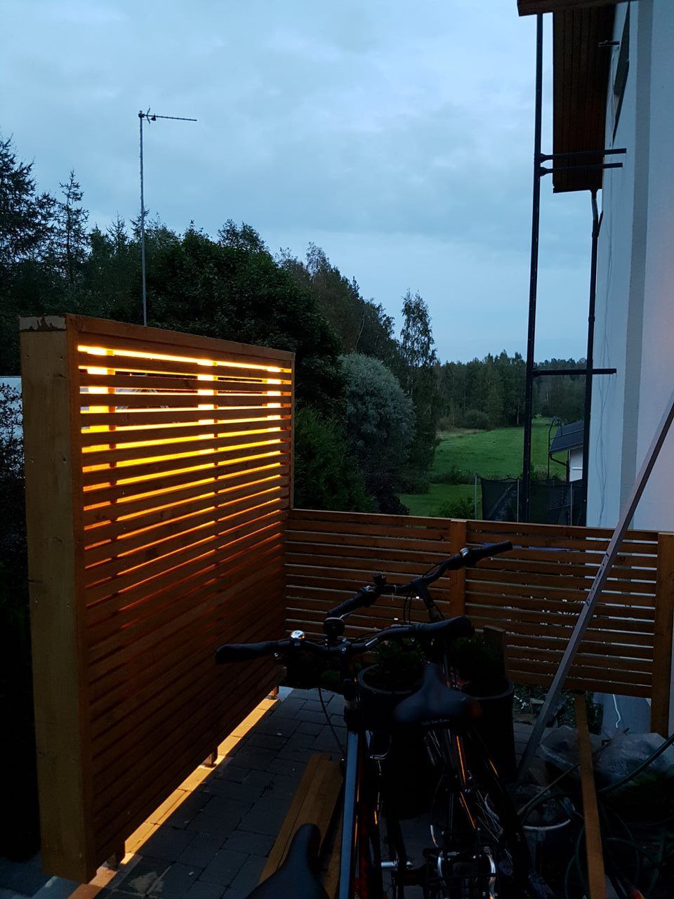 Recinzione illuminata